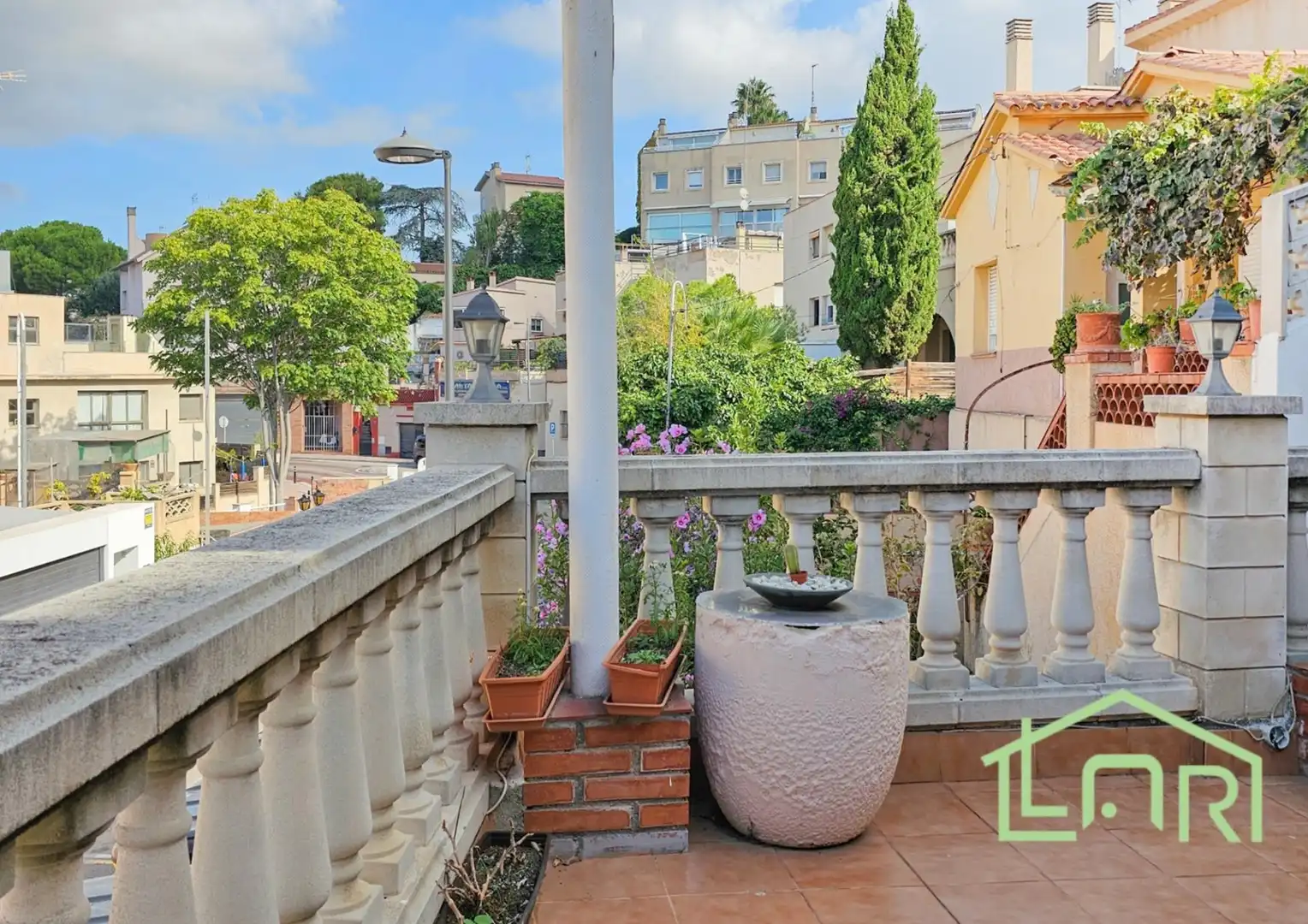 Terrassa de Casa o xalet en venda en Sant Just Desvern amb Calefacció, Jardí privat i Parquet