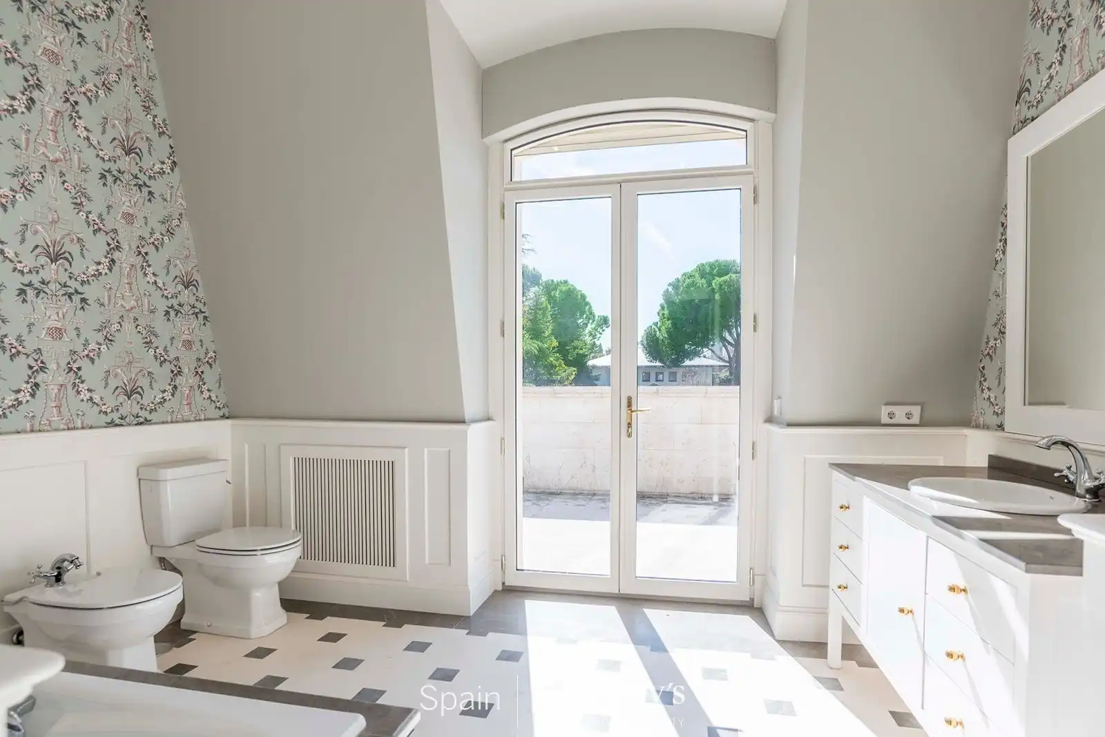 Baño de Casa o chalet en venta en Madrid con Aire acondicionado, Calefacción y Jardín privado