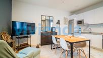 Living room of Flat for sale in  Madrid Capital