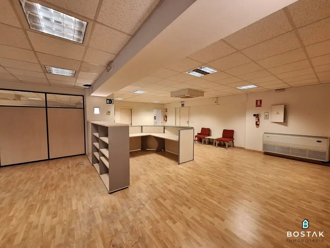 Business premises to rent in Zumalacárregui Etorbidea, imagen 4