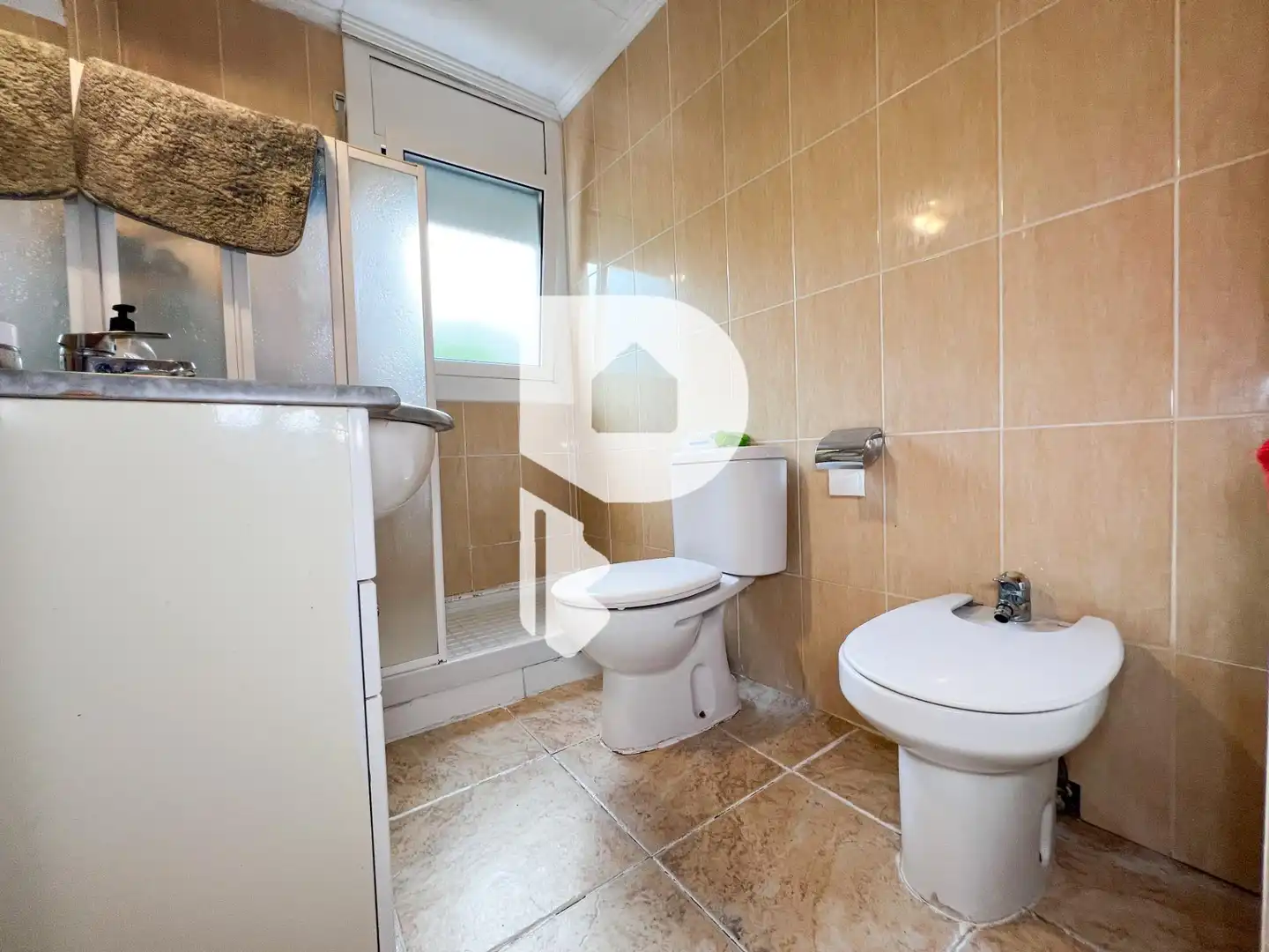 Bathroom of Houses for sale in Sant Andreu de la Barca  with Air Conditioner, Heating and Private garden