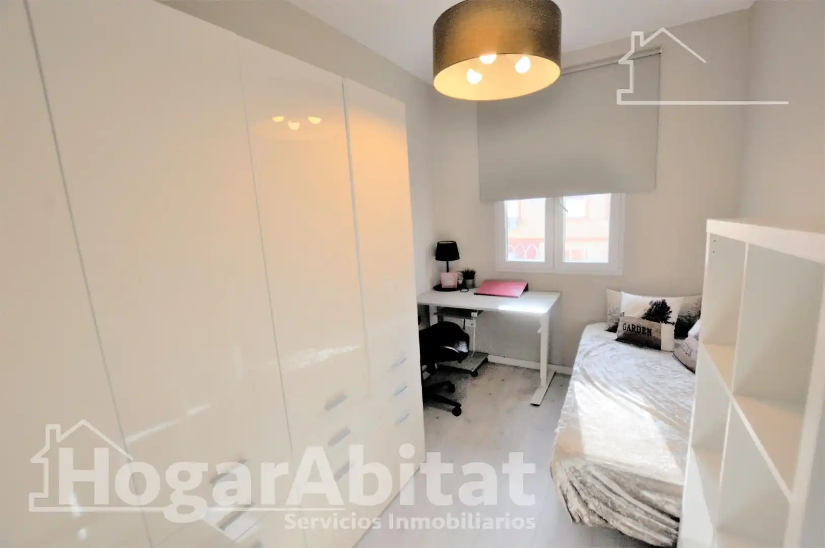 Schlafzimmer von Wohnung zum Verkauf in Valencia mit Klimaanlage, Heizung und Möbliert