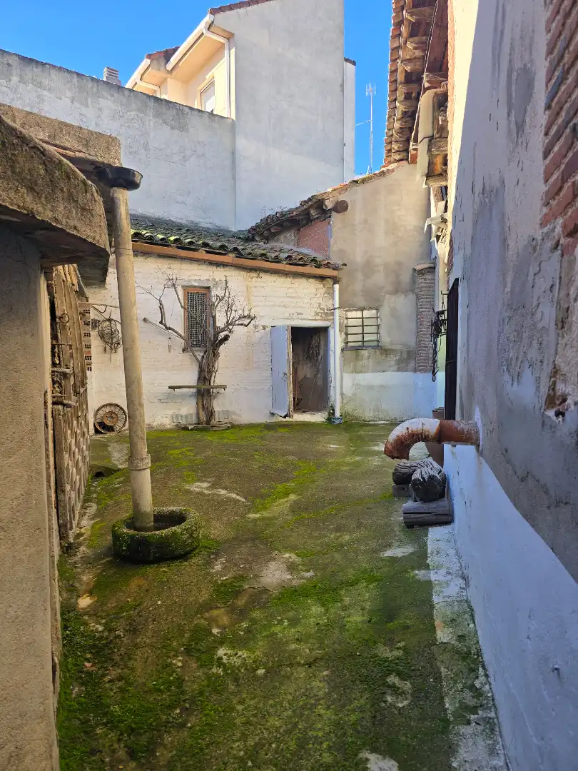 Vista exterior de Casa o chalet en venta en Navalcarnero con Calefacción y Jardín privado
