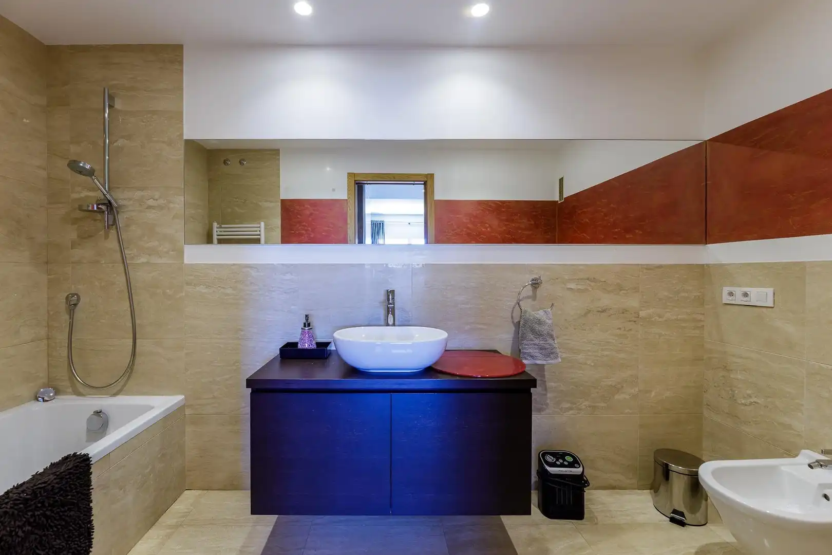 Badezimmer von Wohnung zum Verkauf in  Palma de Mallorca mit Klimaanlage, Heizung und Balkon