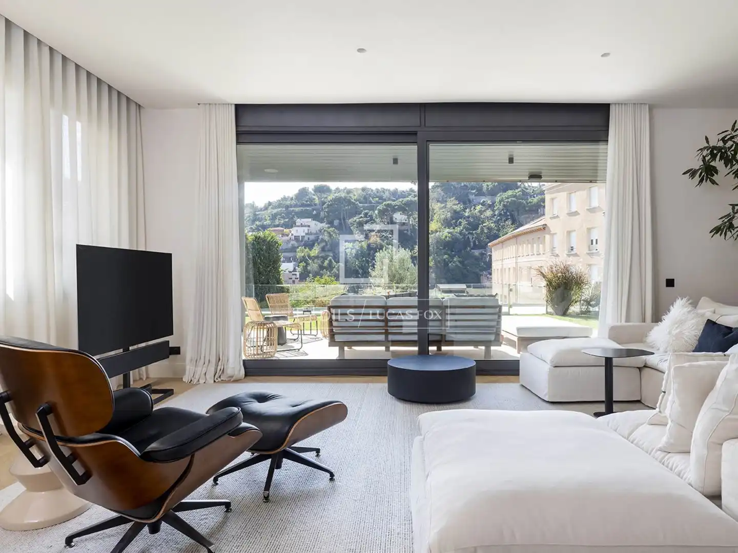 Sala de estar de Casa o chalet en venta en Barcelona con Aire acondicionado, Calefacción y Jardín privado