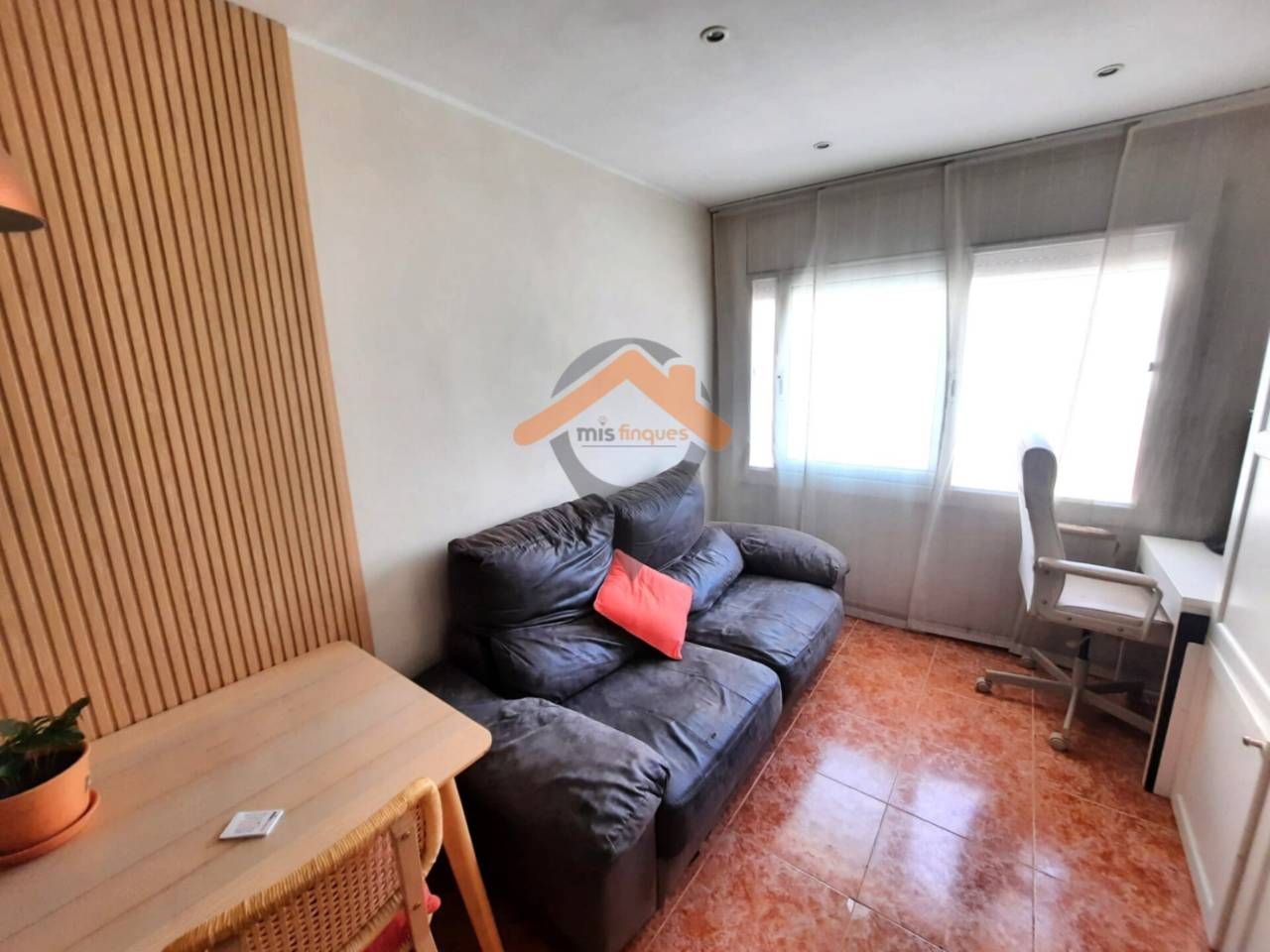 Wohnzimmer von Wohnung zum verkauf in Sabadell mit Heizung