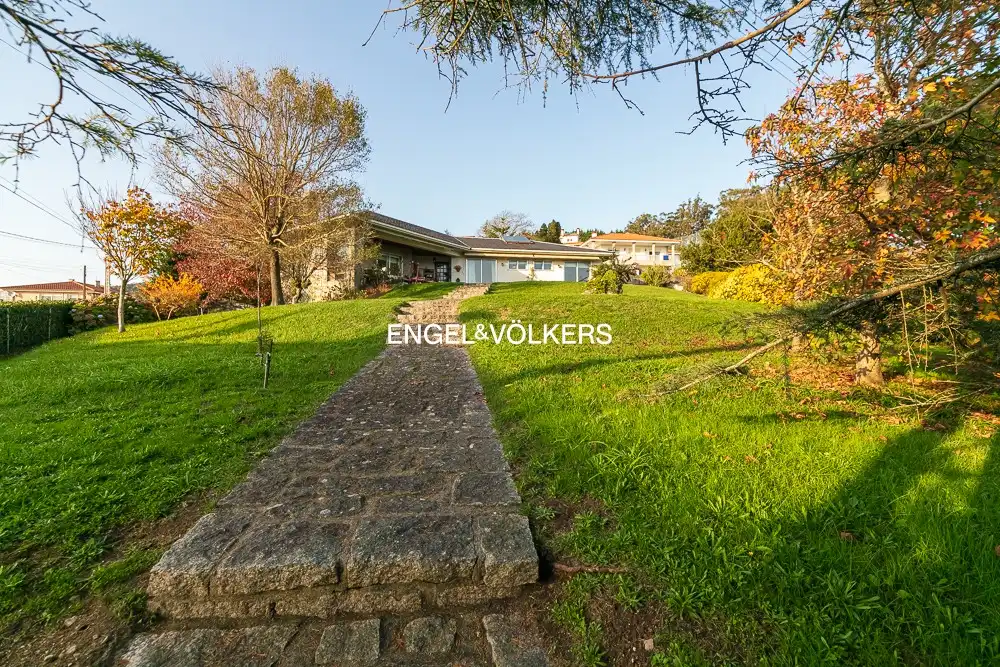 Casa con jardín en venta en A Guarda, imagen 4