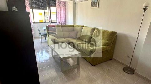 Foto 2 von Wohnung zur Miete in El Torrejón - El Cerezo, Sevilla Capital