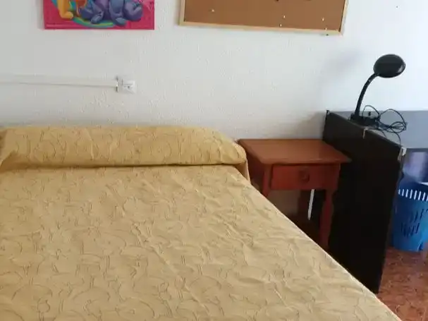 Schlafzimmer von Wohnung zur Miete in  Sevilla Capital mit Klimaanlage und Balkon
