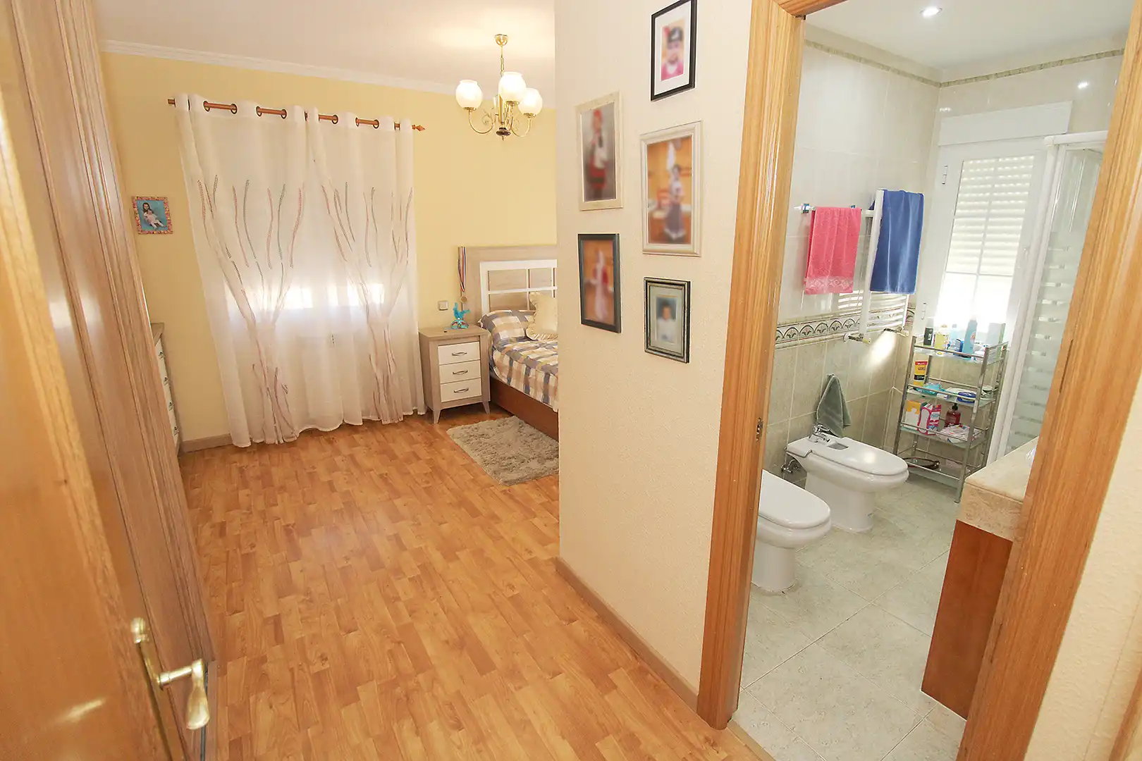 Habitación de Casa o chalet en venta en Torremocha de Jarama con Aire acondicionado, Calefacción y Jardín privado