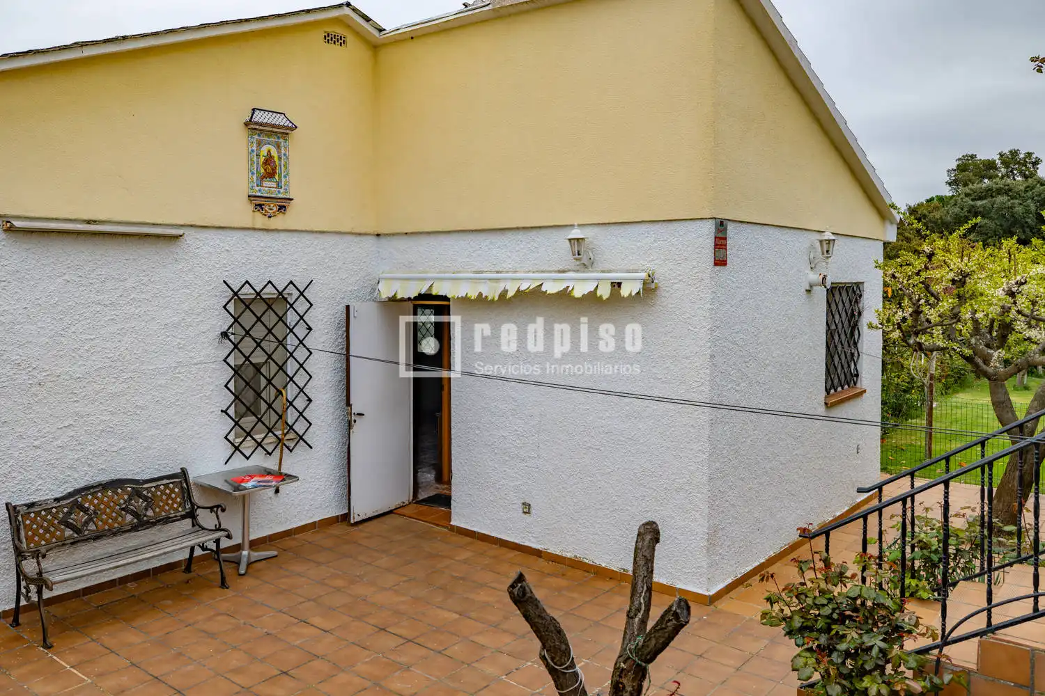 Exterior view of Houses for sale in Villa del Prado  with Heating, Private garden and Terrace
