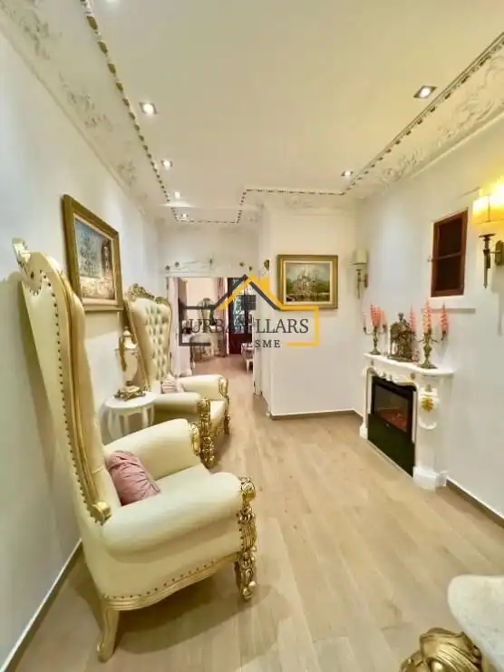 Sala d'estar de Dúplex en venda en Barcelona amb Aire condicionat, Calefacció i Parquet