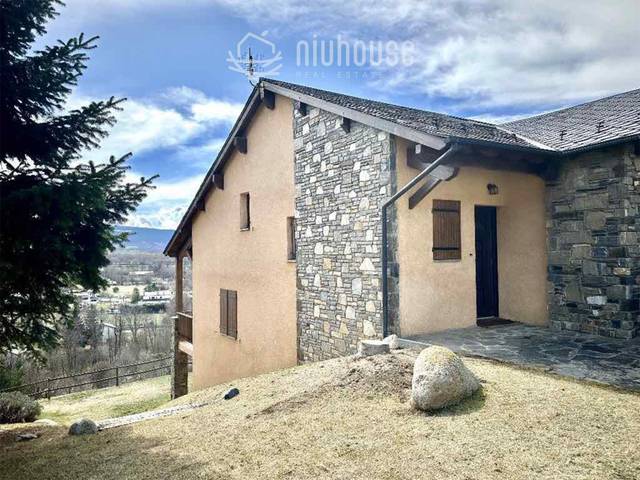 Casa adosada en Venta en Estavar