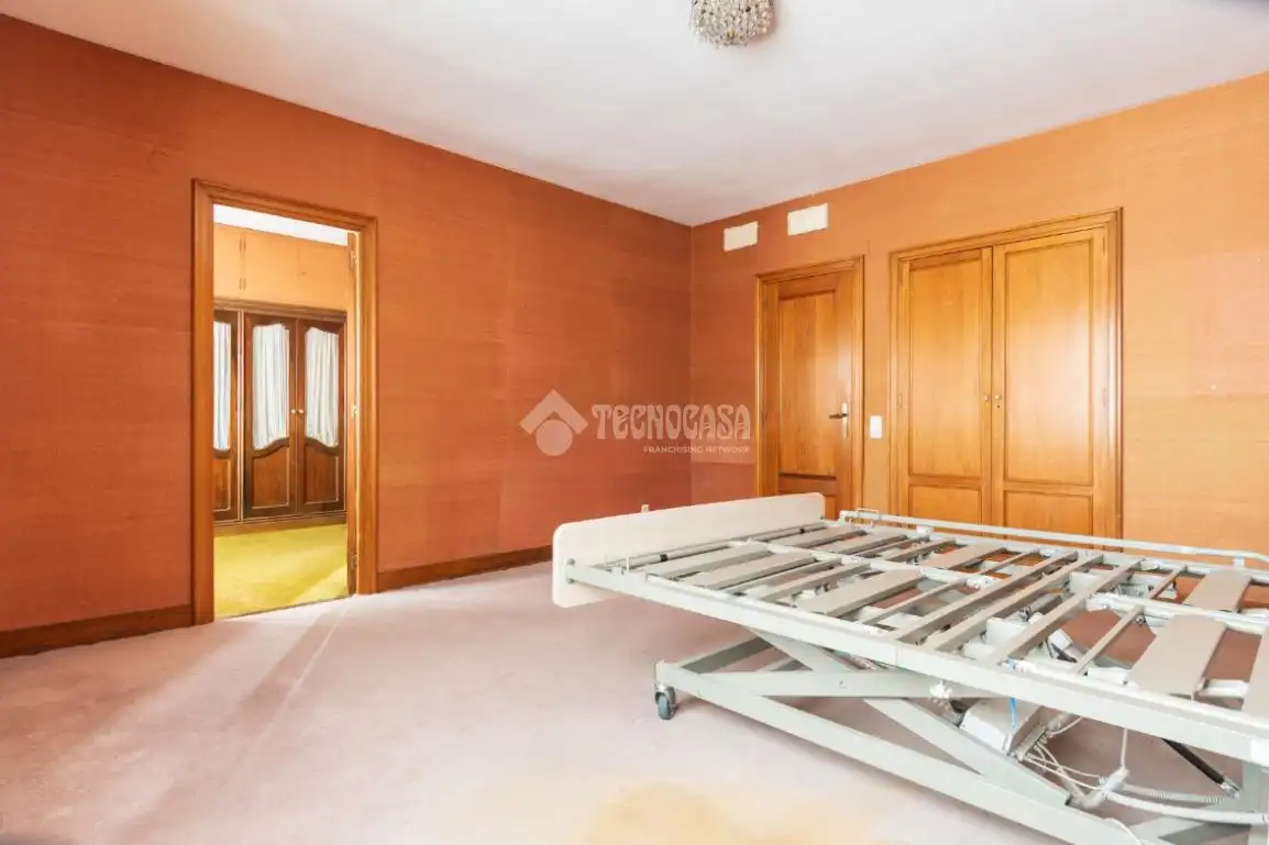 Habitación de Piso en venta en Zaragoza con Calefacción, Terraza y Balcón