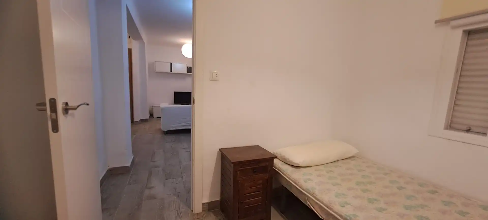 Flat for rent in Avenida Virgen del Rocío, Centro - Doña Mercedes