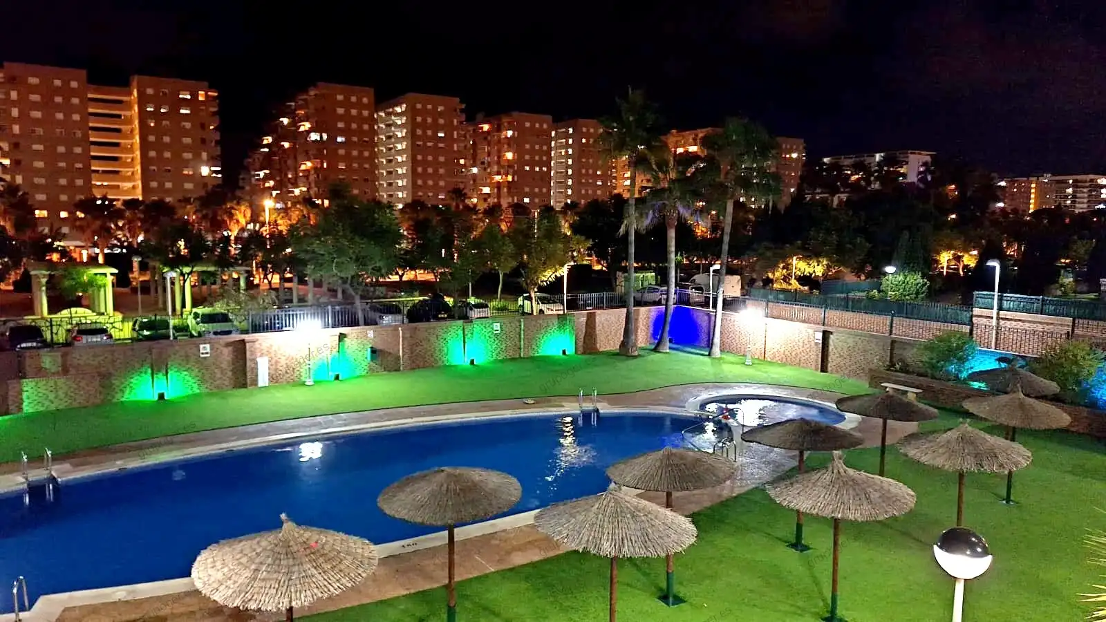 Piso con terraza en venta en Avenida Central 24, imagen 3