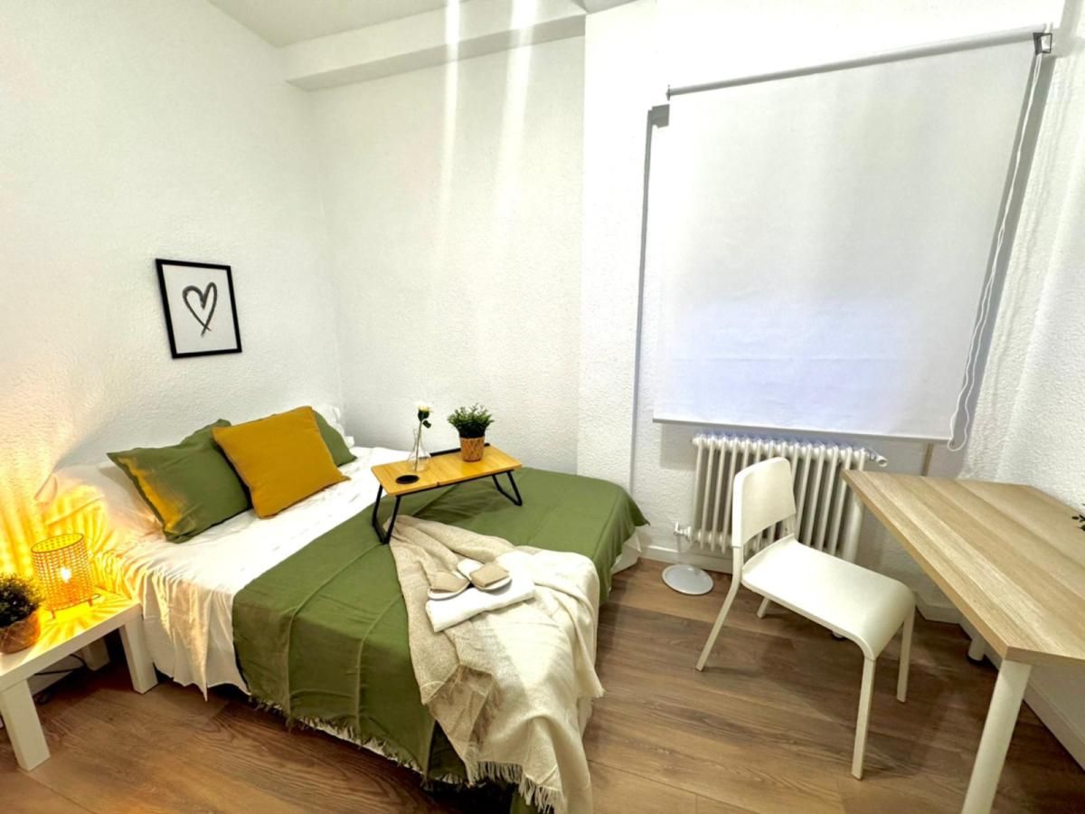 Habitación de Apartamento para compartir en  Toledo Capital con Amueblado, Lavadora y Microondas