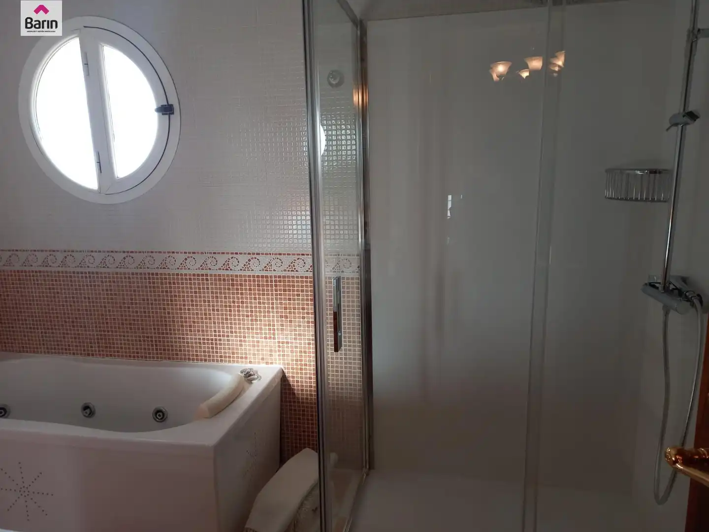 Bathroom of Houses for sale in Córdoba  with Air Conditioner, Private garden and Terrace