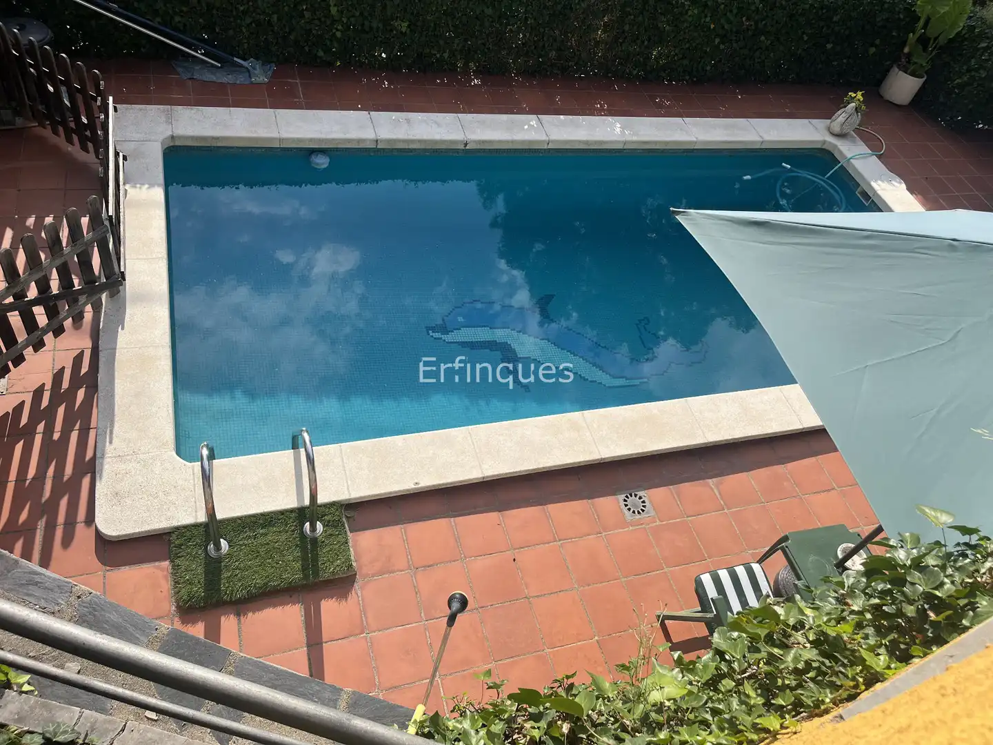 Schwimmbecken von Haus oder Chalet zum Verkauf in Viladecavalls mit Klimaanlage, Heizung und Privatgarten
