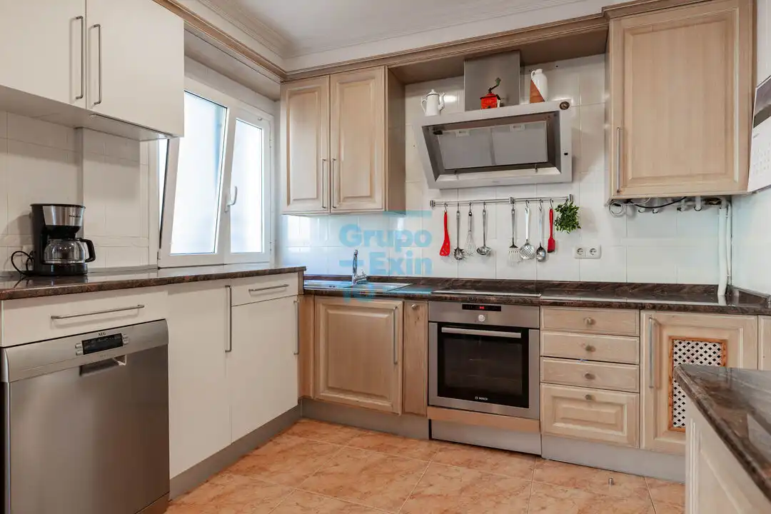 Cocina de Piso en venta en Donostia - San Sebastián  con Calefacción
