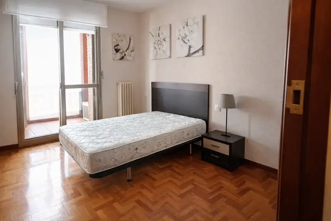 Habitación de Piso en venta en Barañáin / Barañain con Calefacción y Trastero