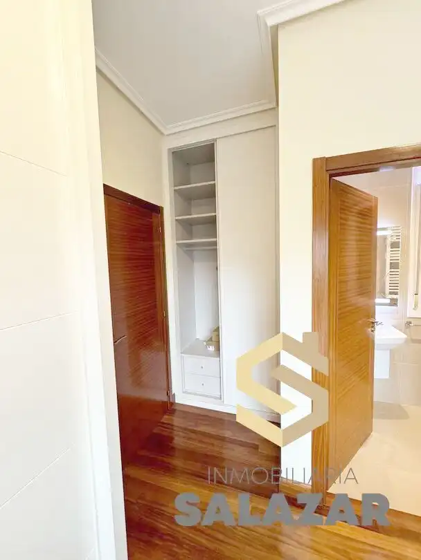 Flat for sale in Bilbao   with Air Conditioner, Heating and Storage room