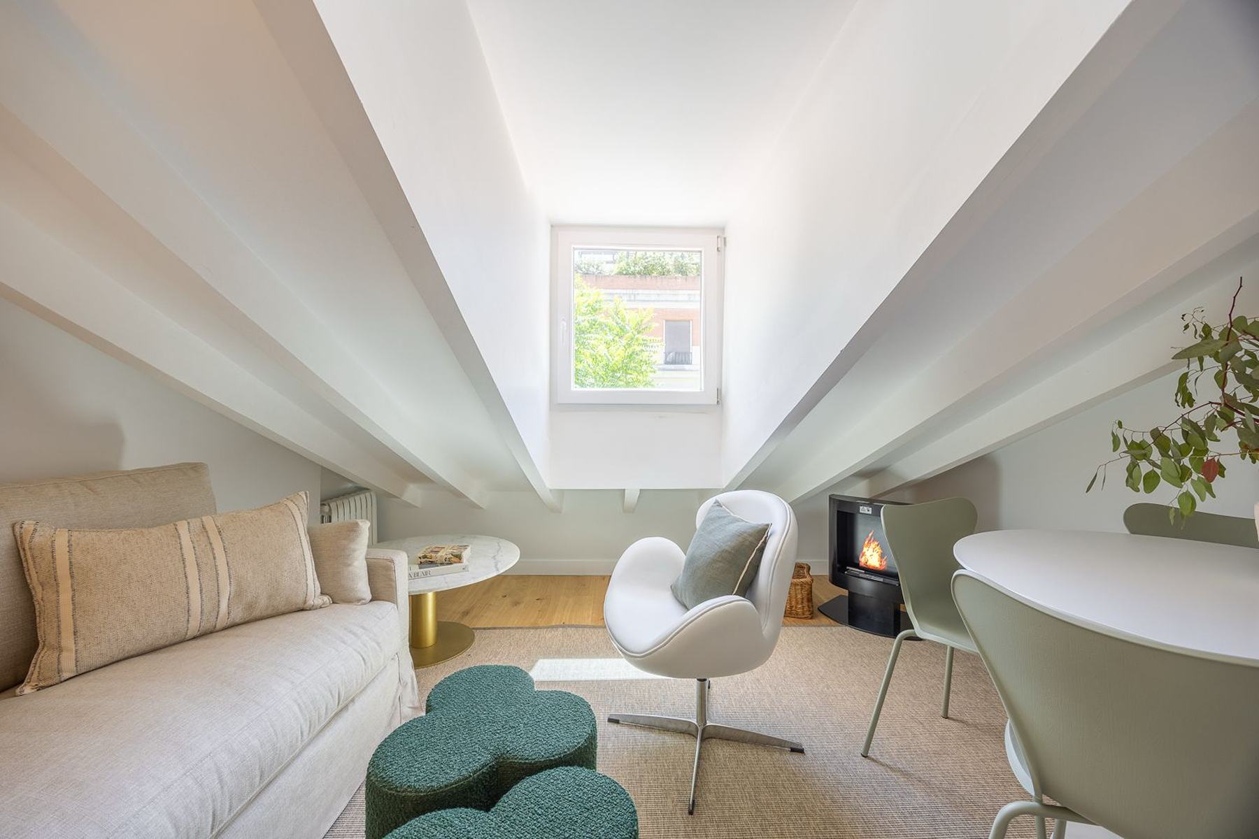 Sala d'estar de Apartament en venda en  Madrid Capital amb Aire condicionat, Calefacció i Terrassa