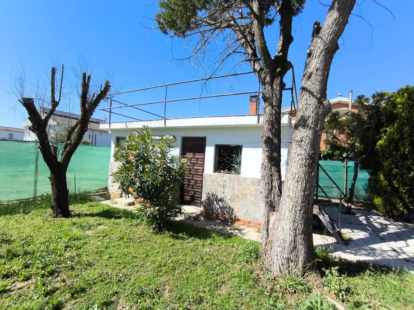 Vista exterior de Casa o chalet en venta en Torrejón del Rey con Aire acondicionado, Calefacción y Jardín privado