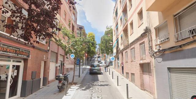 Local comercial en Alquiler en Carrer de Verdi en Llatí