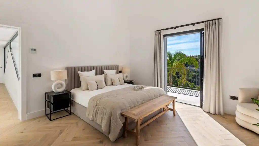 Chalet con piscina en venta en La Quinta, imagen 18