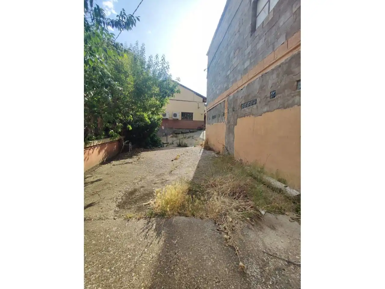 Vista exterior de Edificio en venta en Naval