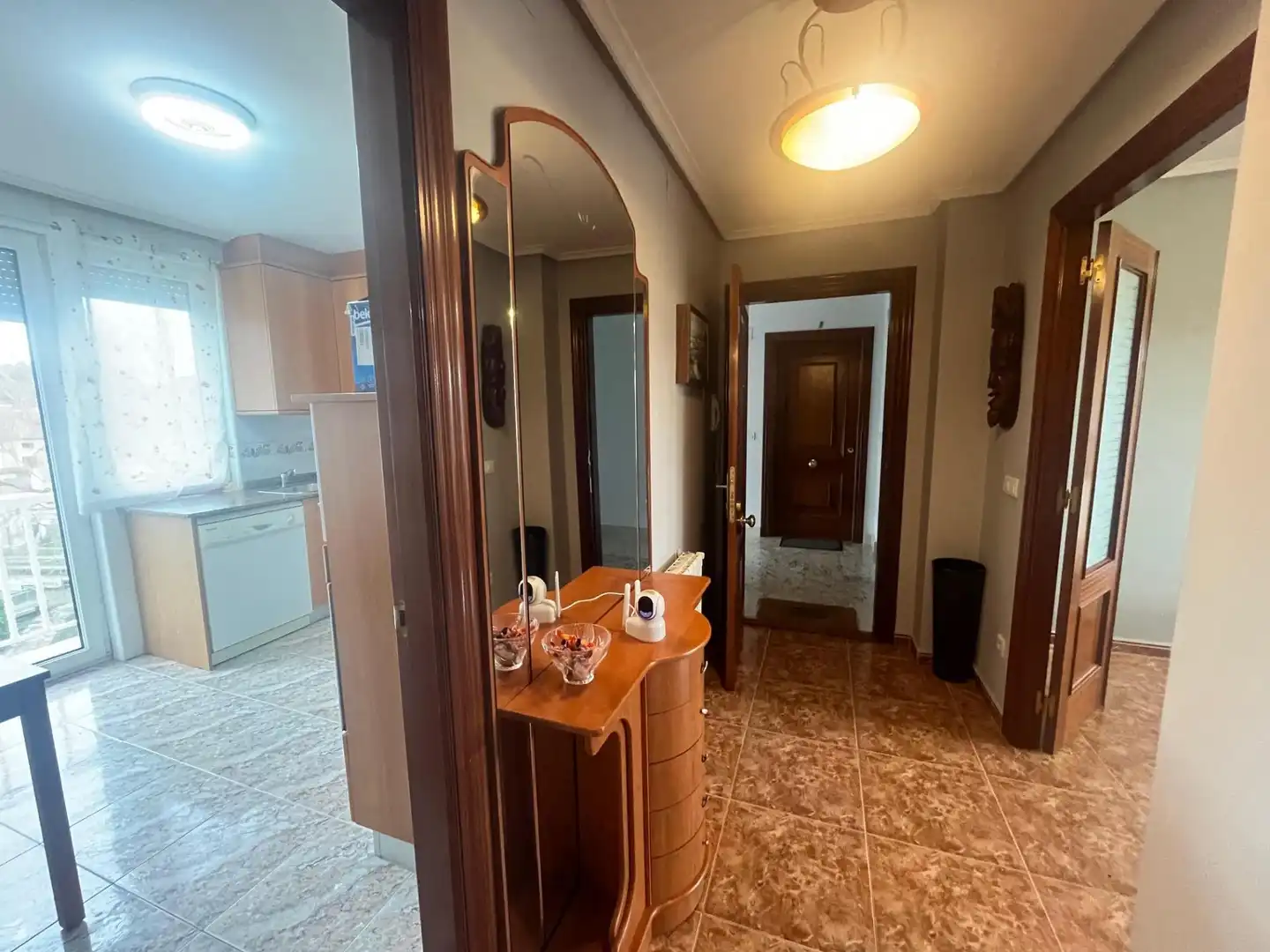 Wohnung zum Verkauf in Bárcena de Cicero mit Heizung, Terrasse und Möbliert