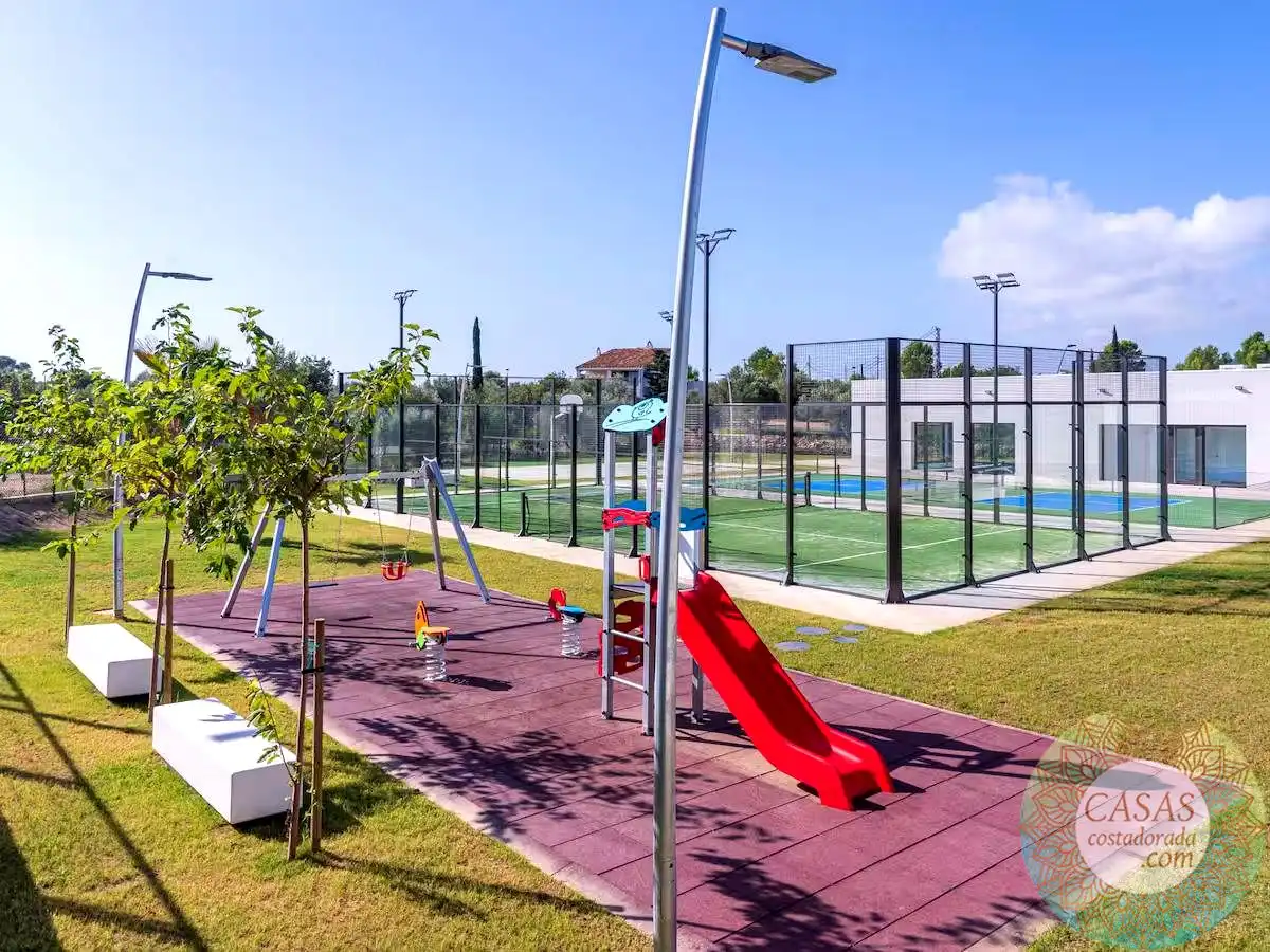 Piscina de Pis en venda en L'Ametlla de Mar  amb Aire condicionat, Terrassa i Moblat