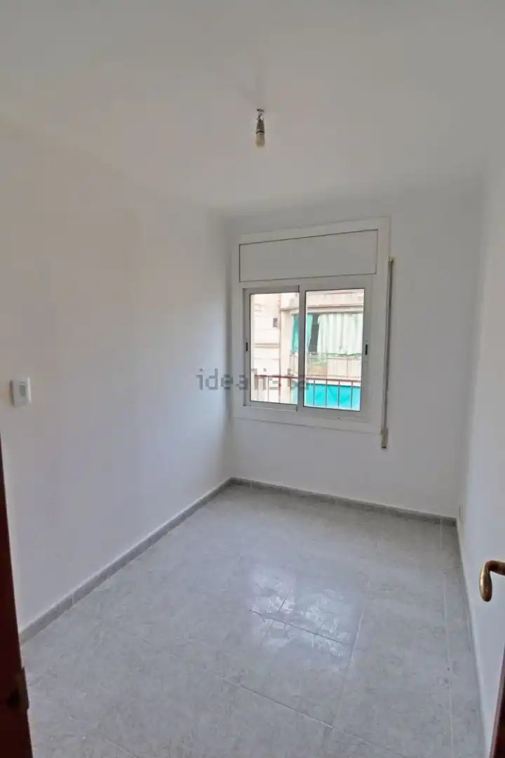 Bedroom of Flat for sale in L'Hospitalet de Llobregat