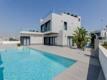 Villa avec balcon à vendre à Orihuela Costa
