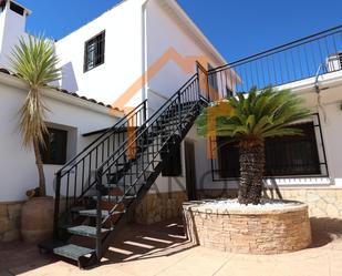 Vista exterior de Casa o xalet en venda en Tous amb Terrassa, Piscina i Balcó