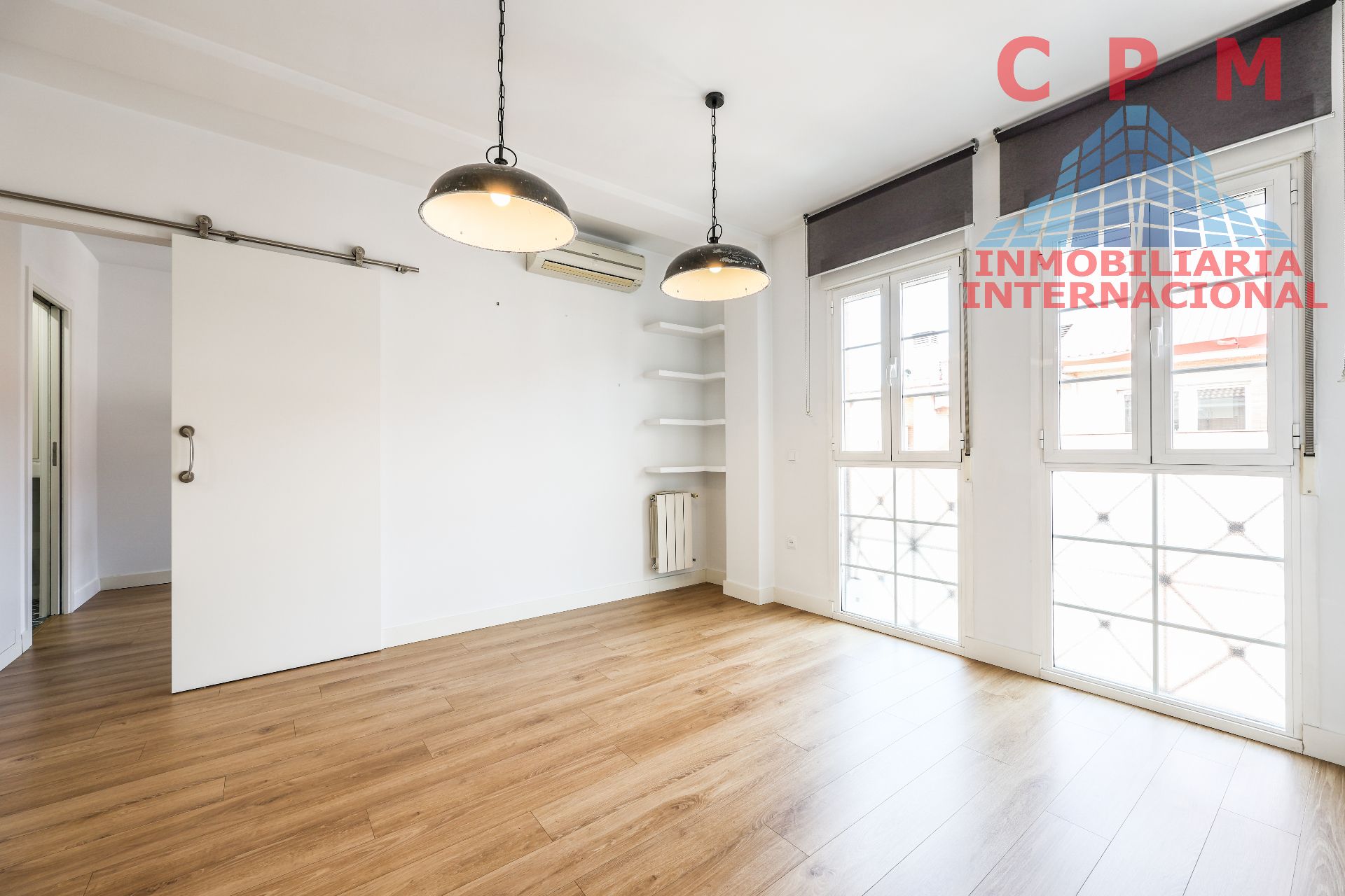 Dormitori de Dúplex en venda en  Madrid Capital amb Aire condicionat, Calefacció i Parquet