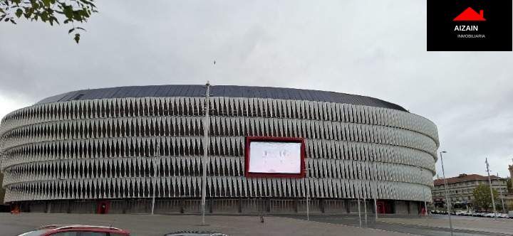 Exterior view of Garage for sale in Bilbao 