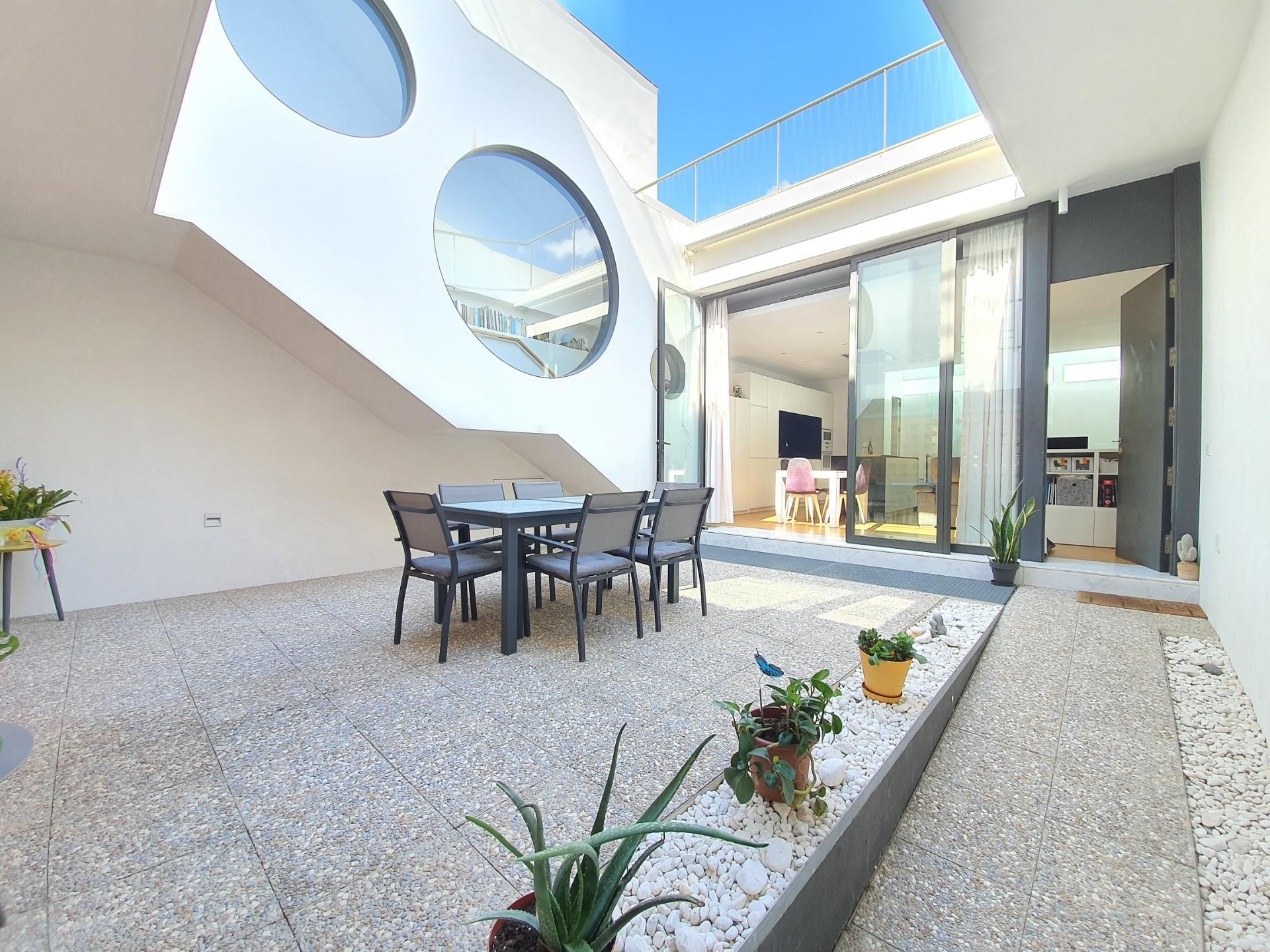 Terrassa de Casa o xalet en venda en Alicante / Alacant amb Aire condicionat, Calefacció i Jardí privat