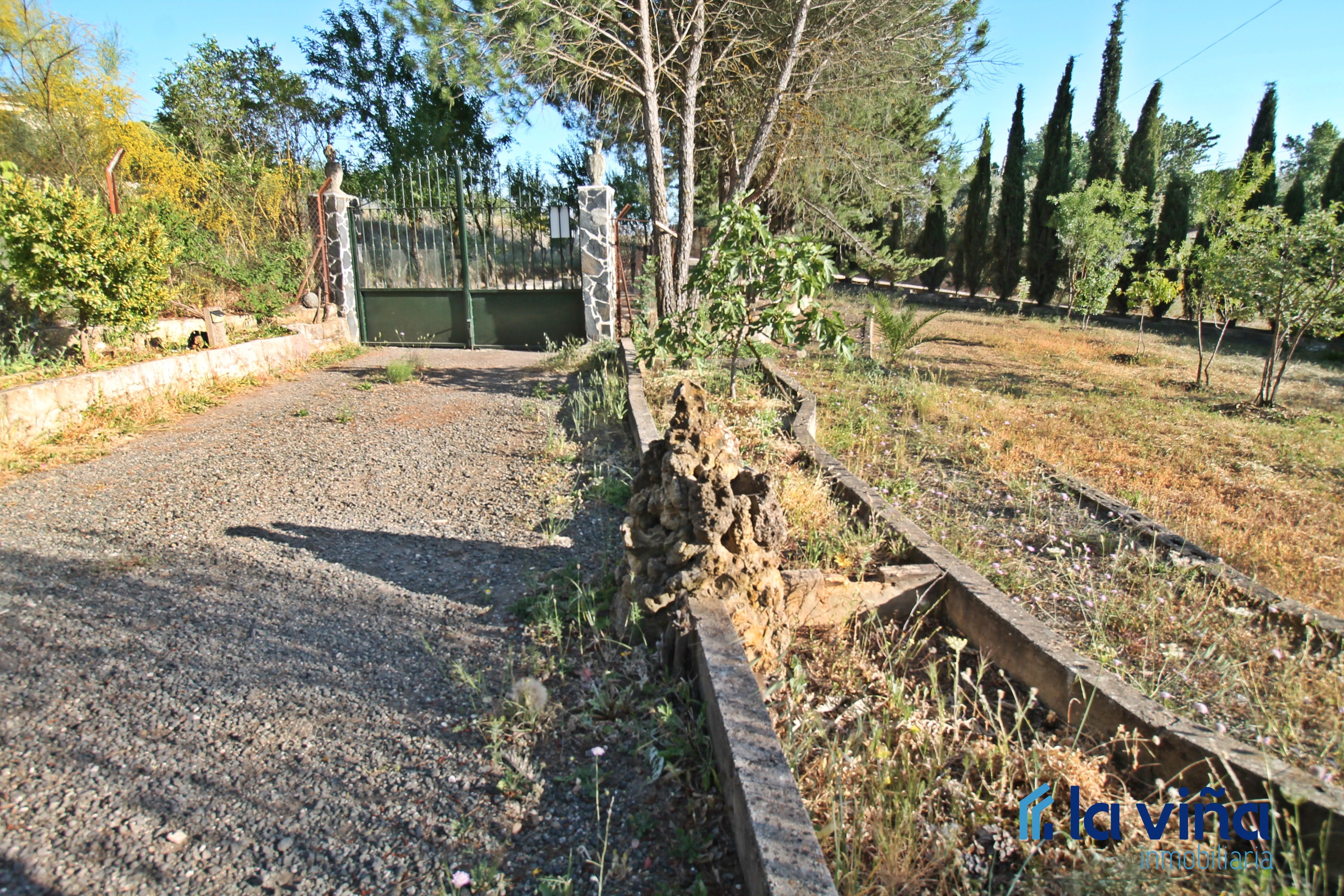 Country house for sale in Archidona  with Private garden, Storage room and Swimming Pool