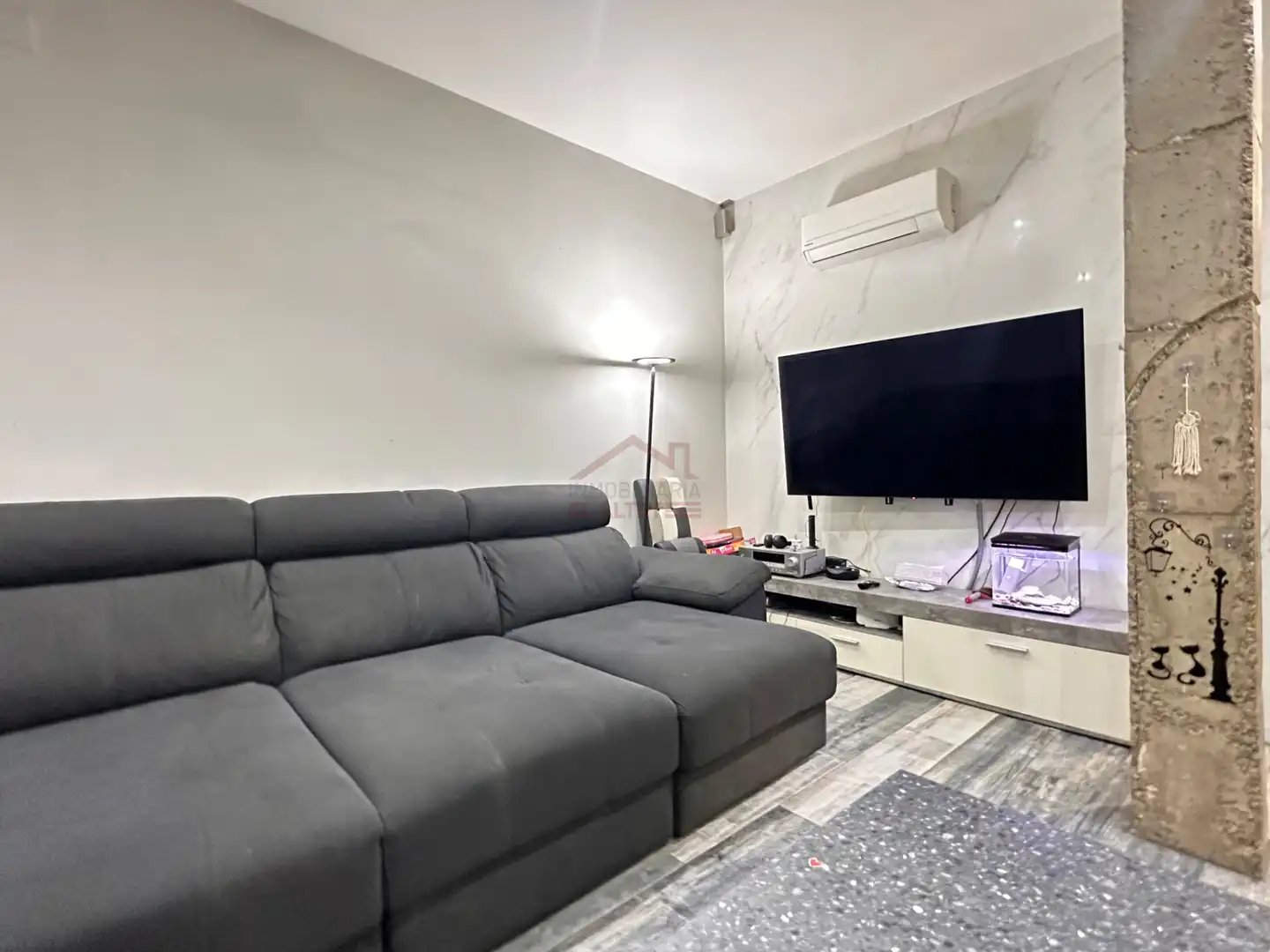 Wohnzimmer von Maisonette zum Verkauf in Elche / Elx mit Klimaanlage, Terrasse und Abstellraum
