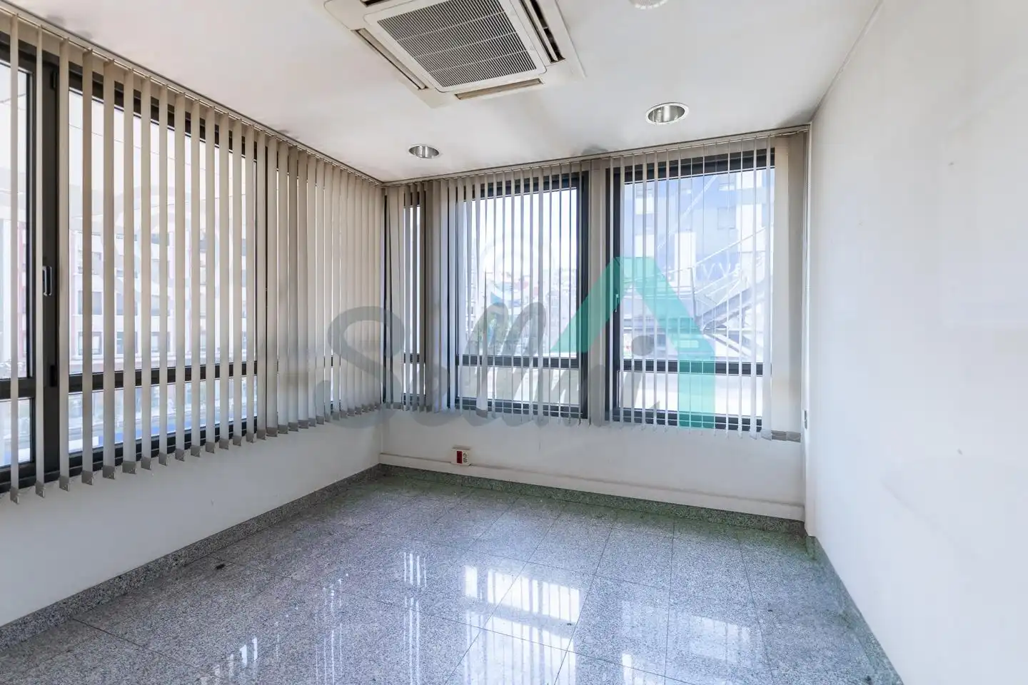 Piso en venta en Oviedo  con Parquet
