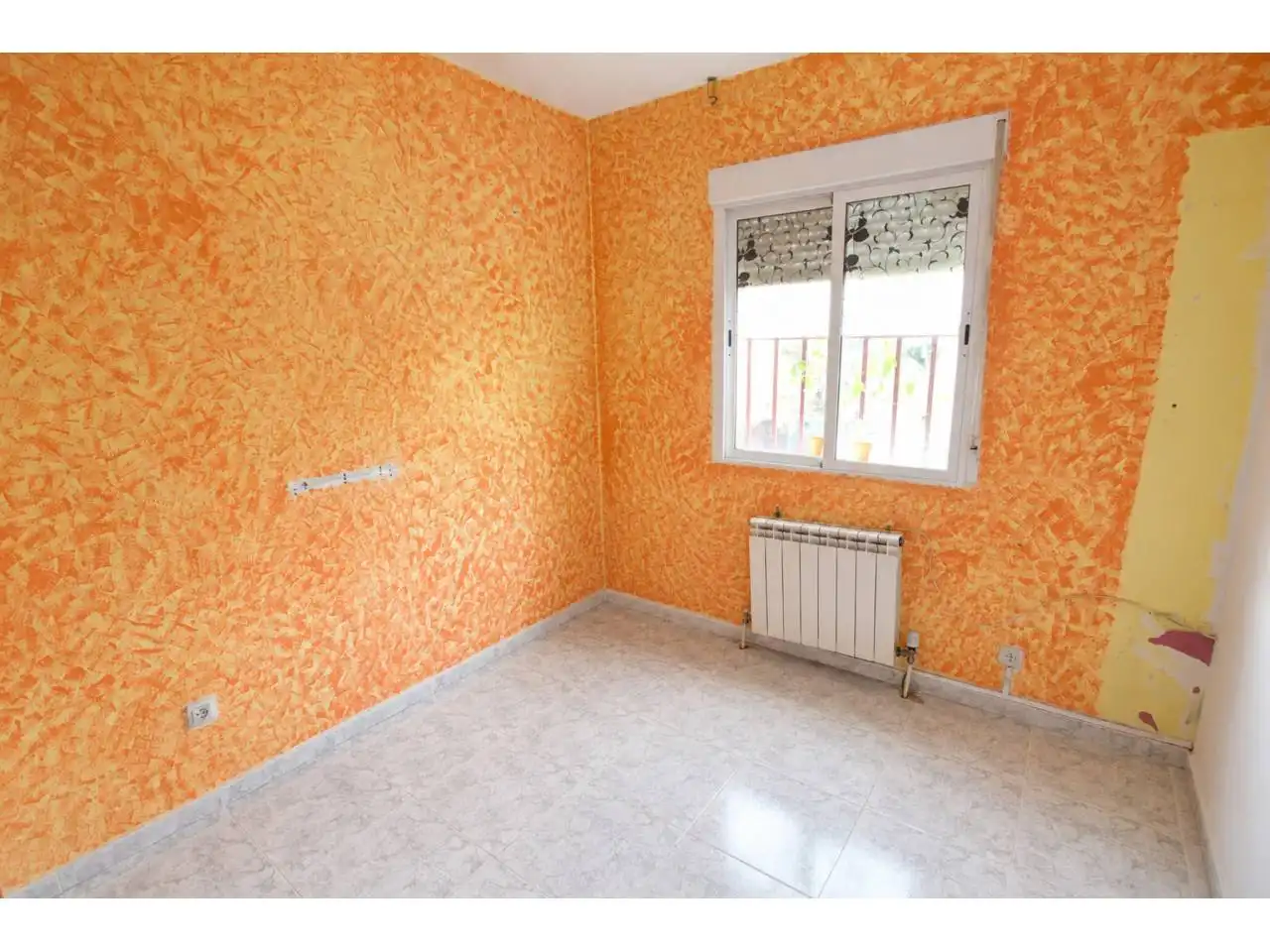 Bedroom of Houses for sale in Pioz  with Air Conditioner, Heating and Private garden
