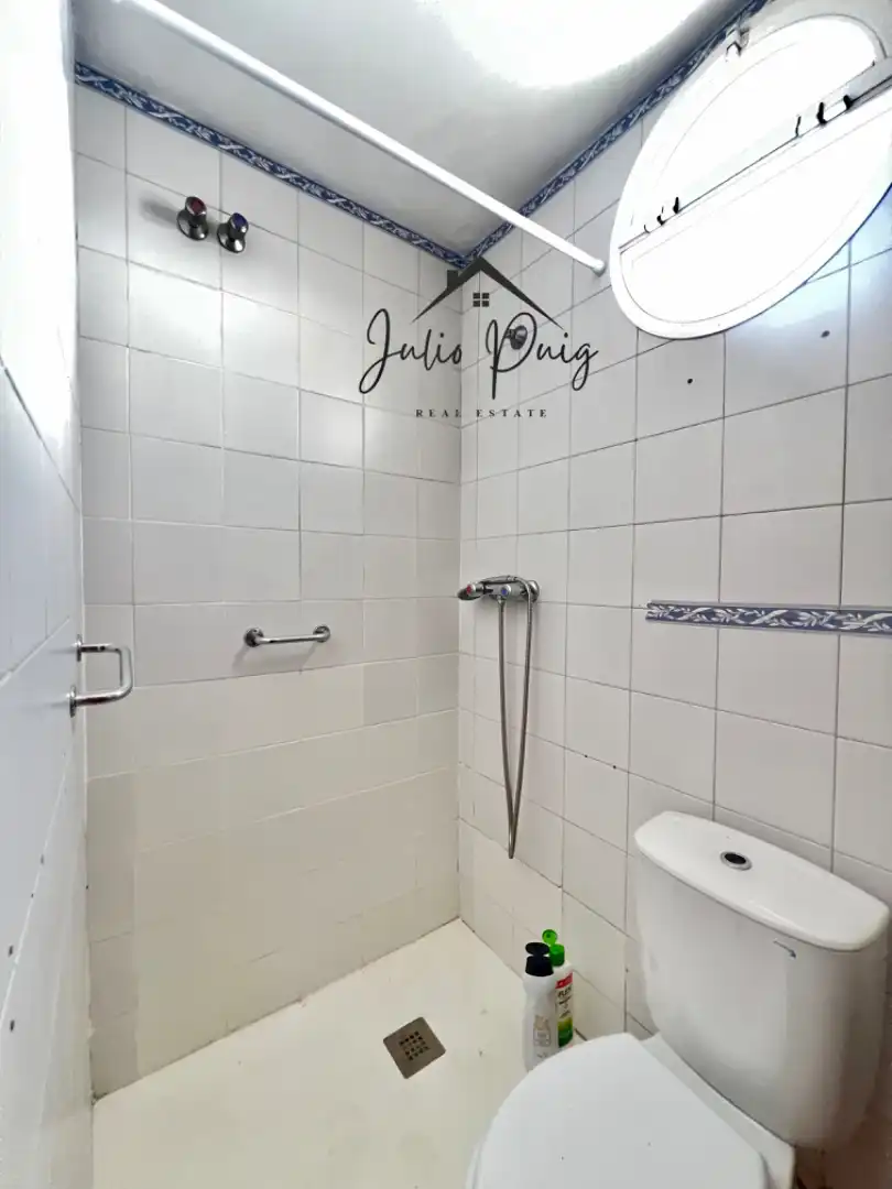 Bathroom of Houses for sale in Coria del Río  with Air Conditioner, Terrace and Storage room