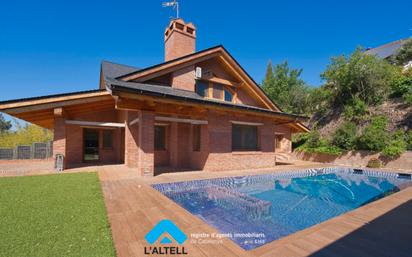 Exterior view of House or chalet for sale in L'Ametlla del Vallès  with Terrace and Swimming Pool