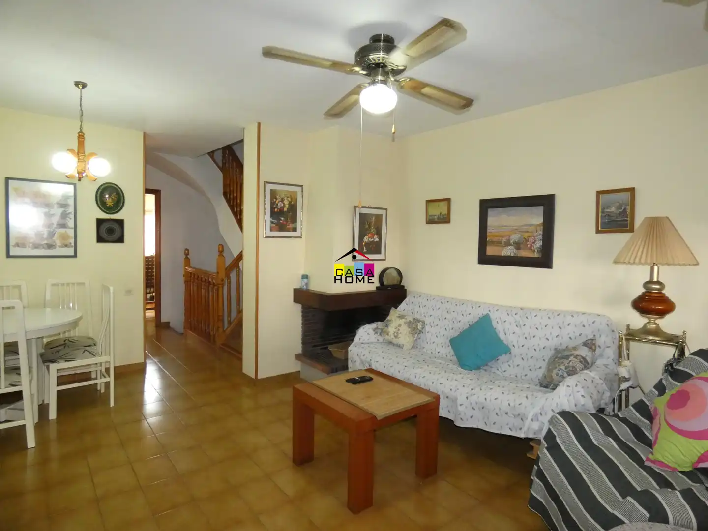 Sala d'estar de Casa adosada en venda en Benicasim / Benicàssim amb Jardí privat, Terrassa i Traster