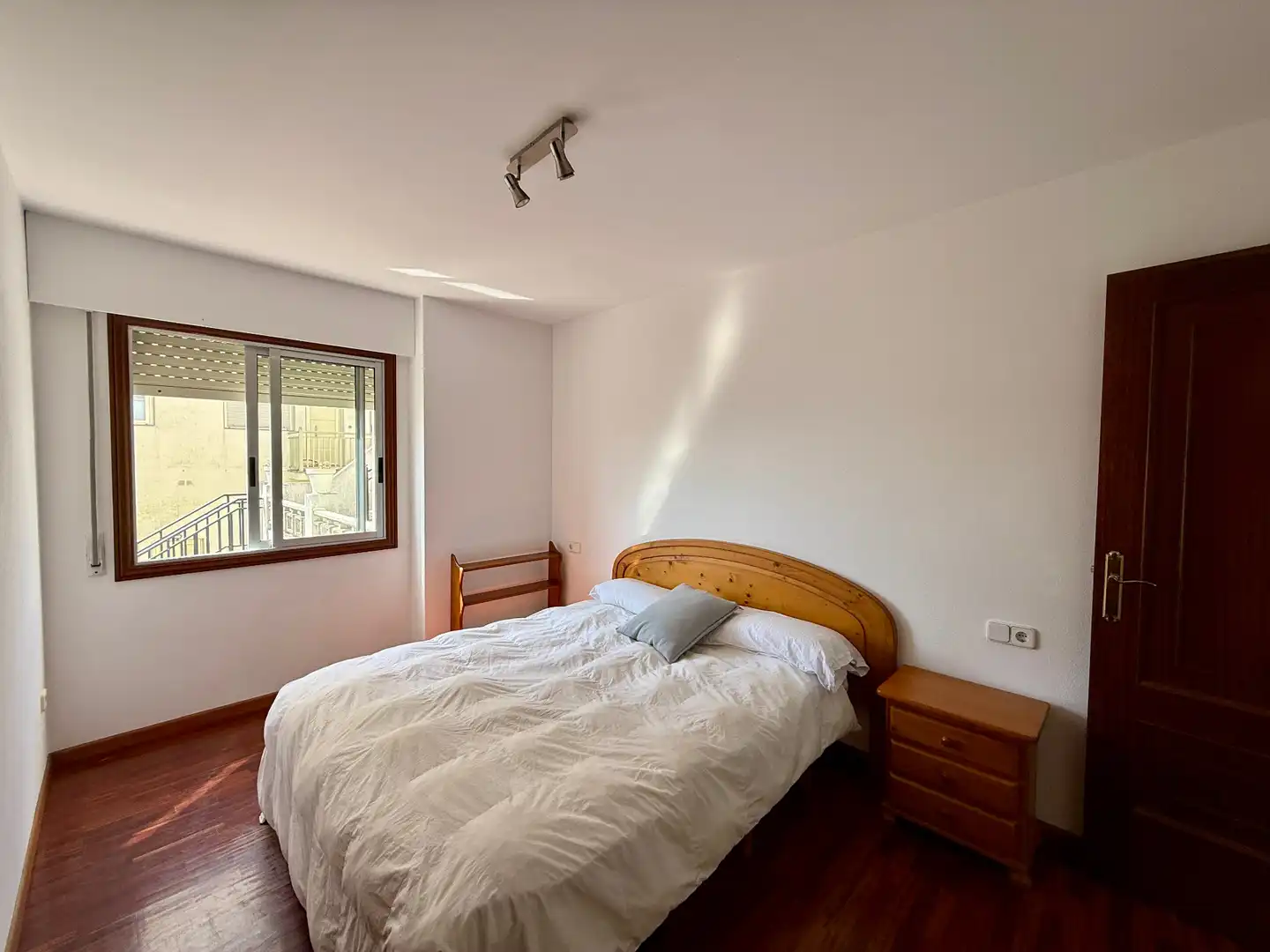 Bedroom of Flat for sale in O Grove    with Storage room, Furnished and Oven