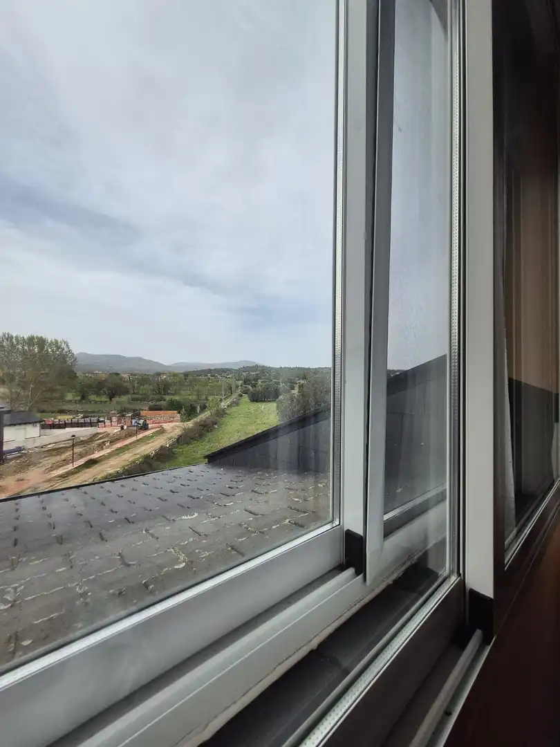 Terraza de Dúplex en venta en Navaluenga con Calefacción, Terraza y Amueblado