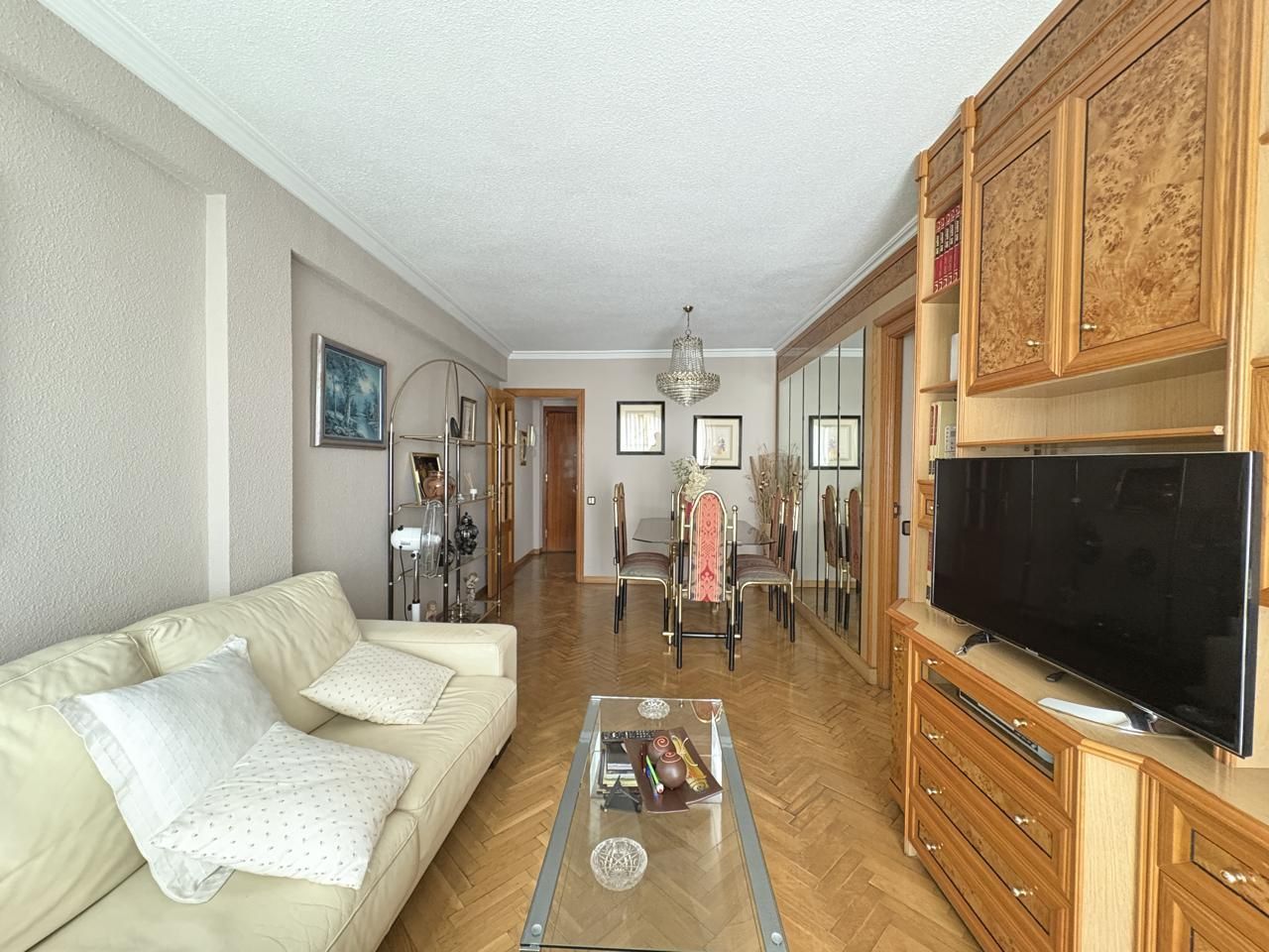 Living room of Flat to rent in Alcorcón  with Heating, Parquet flooring and Terrace