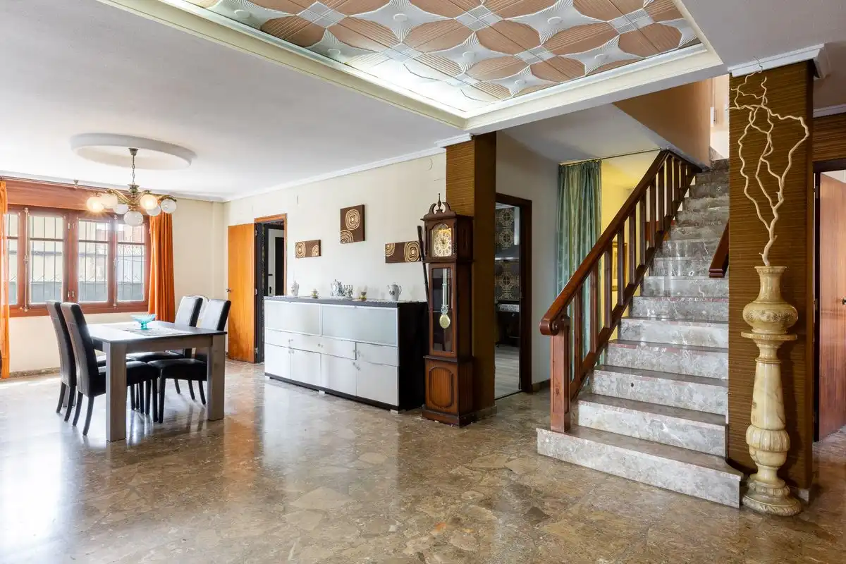 Casa amb terrassa en venda a Carrer del Calvari